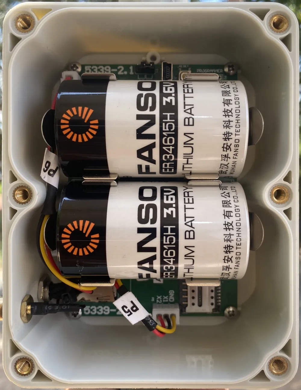 Large batteries on a PCB in an electronics case